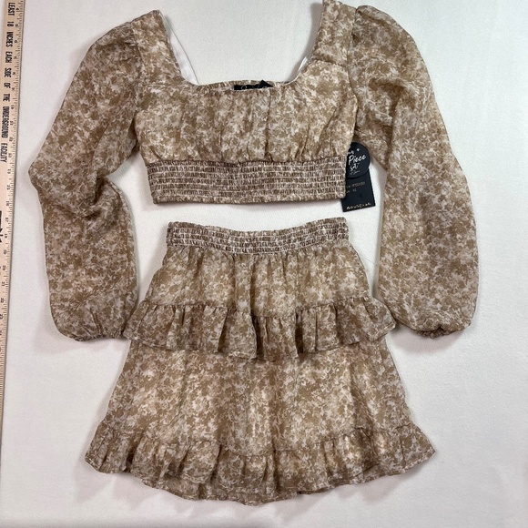 Japna Dresses & Skirts - Japan Women's 2 Piece Cropped Top and Skirt Set Tan Size XS NWT